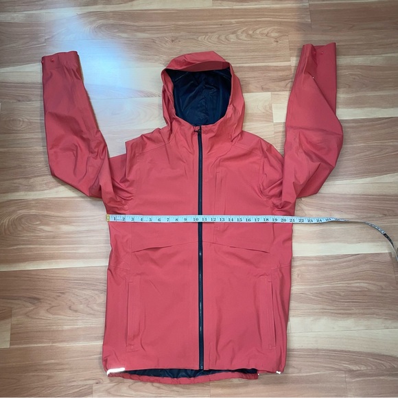 Lululemon Glyde Outpour Shell Rain Windbreaker Jacket In Salmon Pink Size Small - Picture 6 of 16
